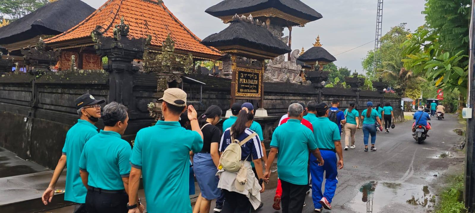 jalan santai HUT yg ke 23