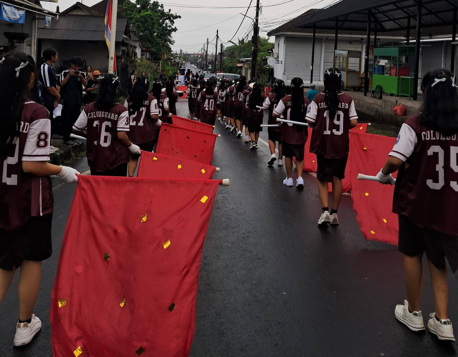 jalan santai HUT yg ke 23