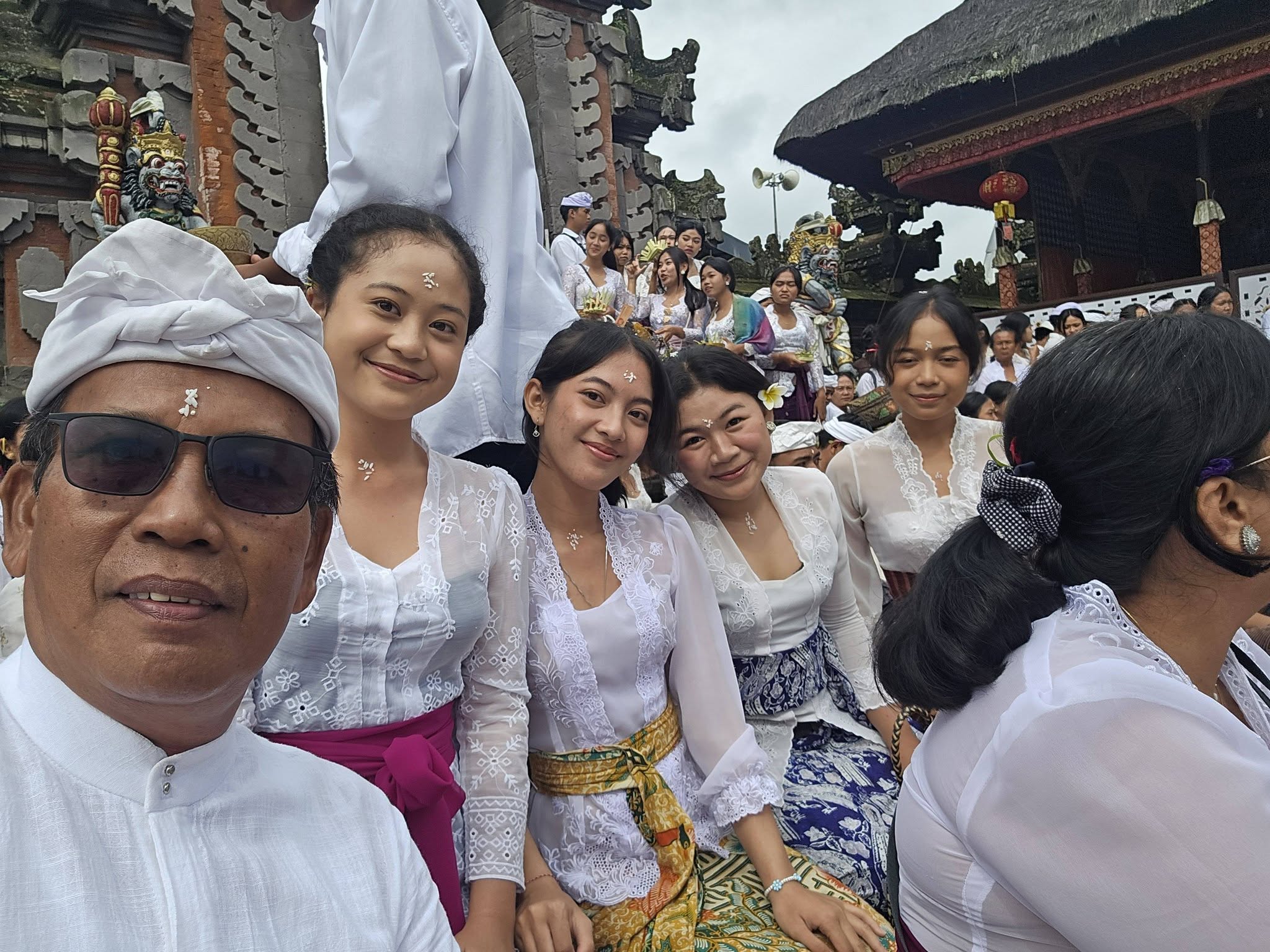 besakih kls xii 2026