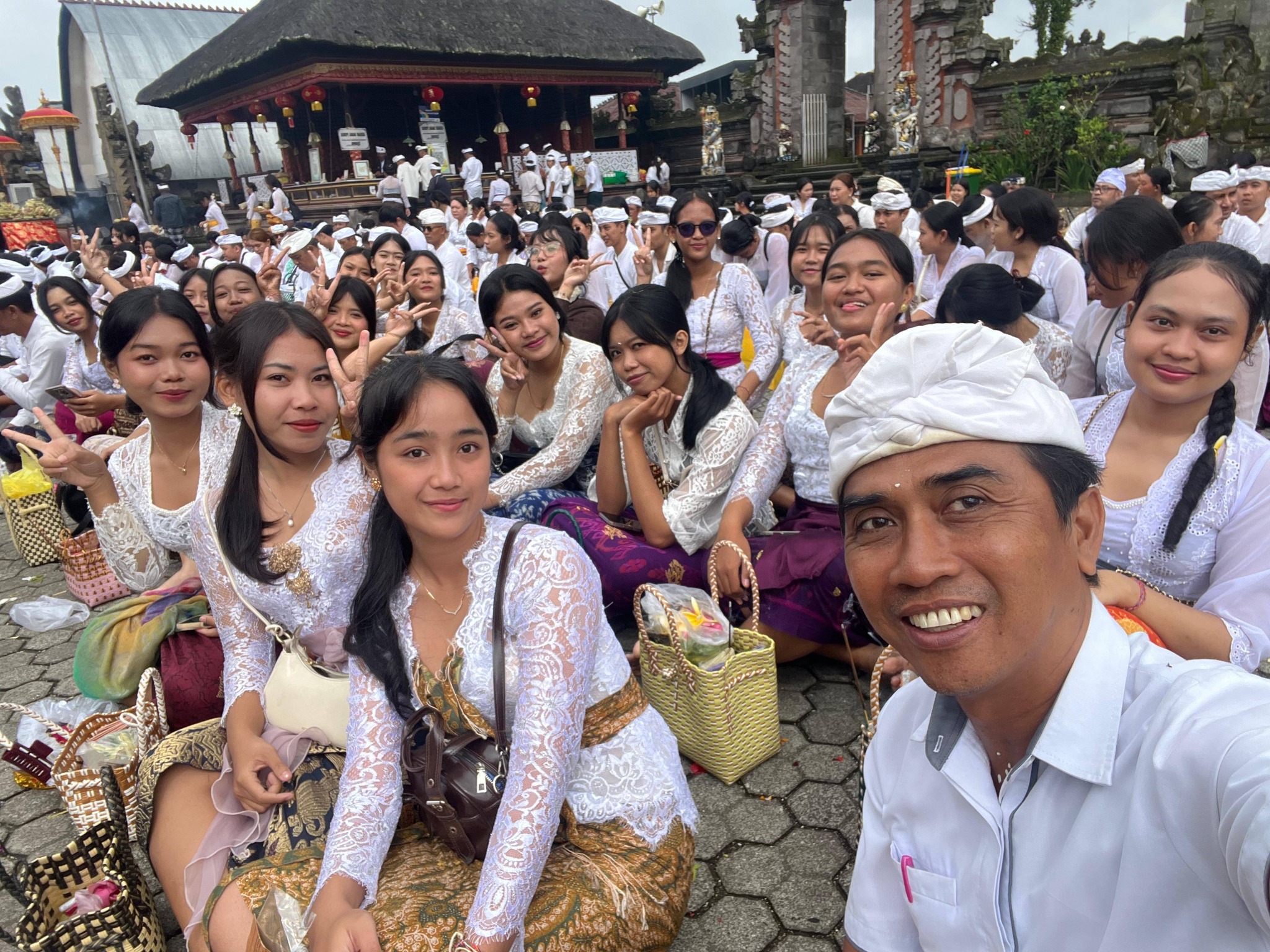 besakih kls xii 2026