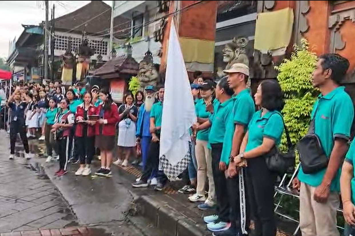 jalan santai HUT yg ke 23