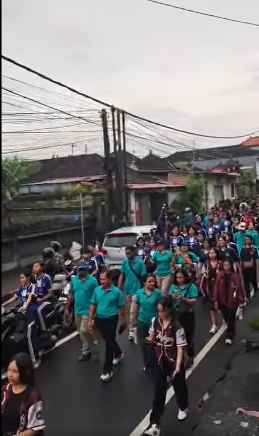 jalan santai HUT yg ke 23
